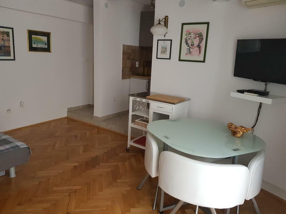 L&m Studio Apartman *
